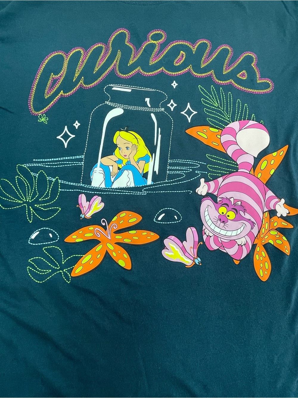 Disney Alice in Wonderland  T- Shirt Curious Women's Size XS (0-2) - Picture 6 of 9
